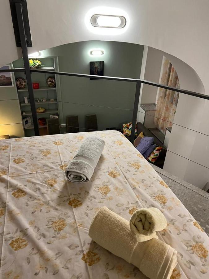 דירות La Rosa Di Roma Colosseo מראה חיצוני תמונה